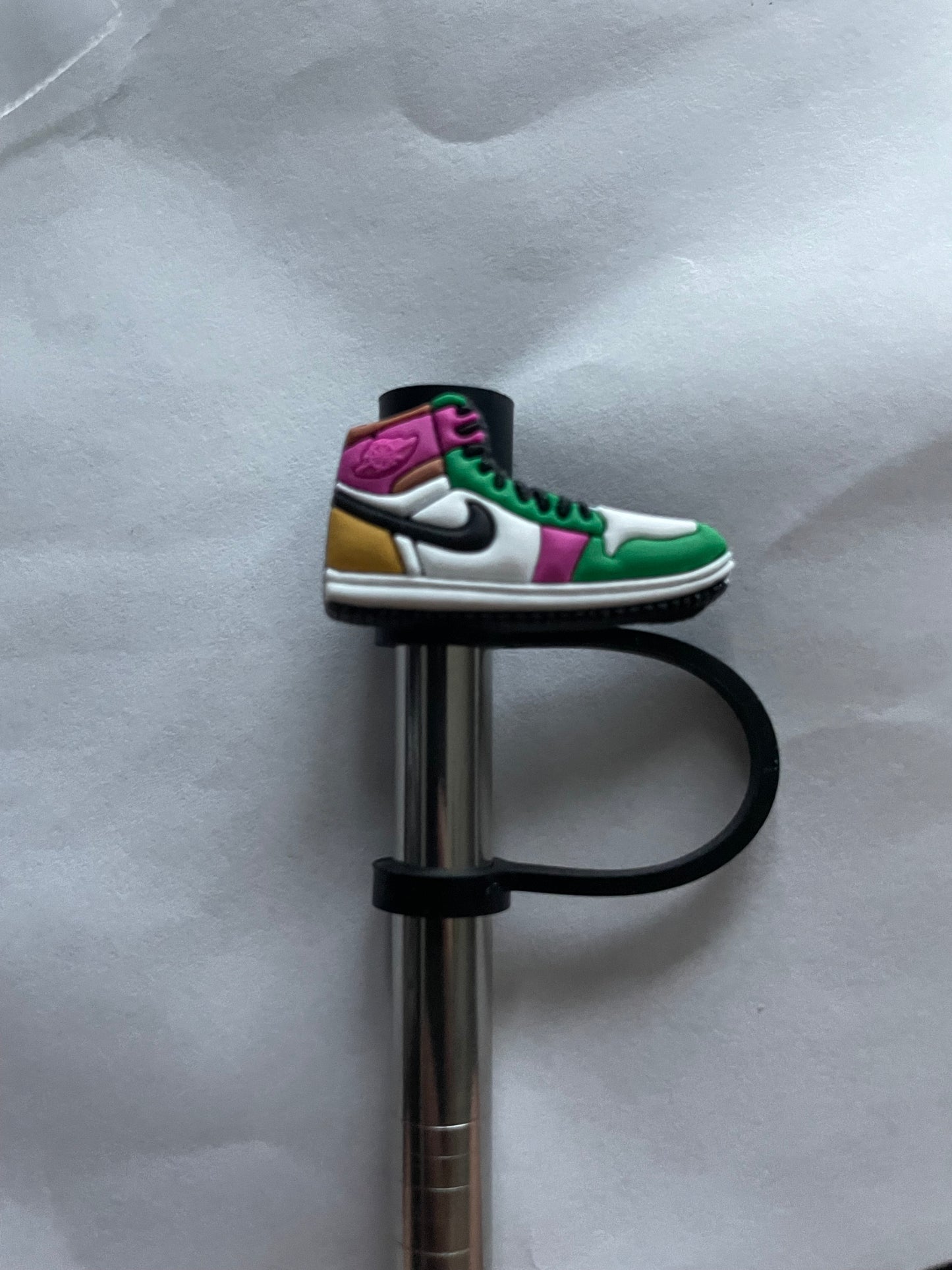 Green pink sneaker Straw Topper