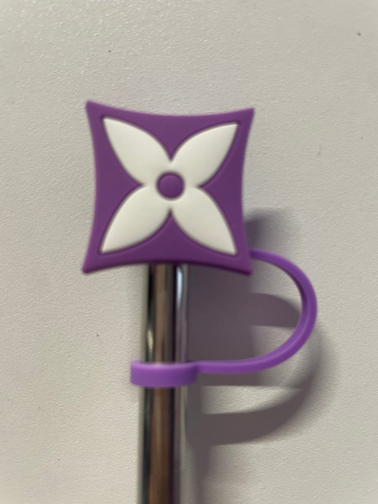 Purple 4 point lv Straw Topper