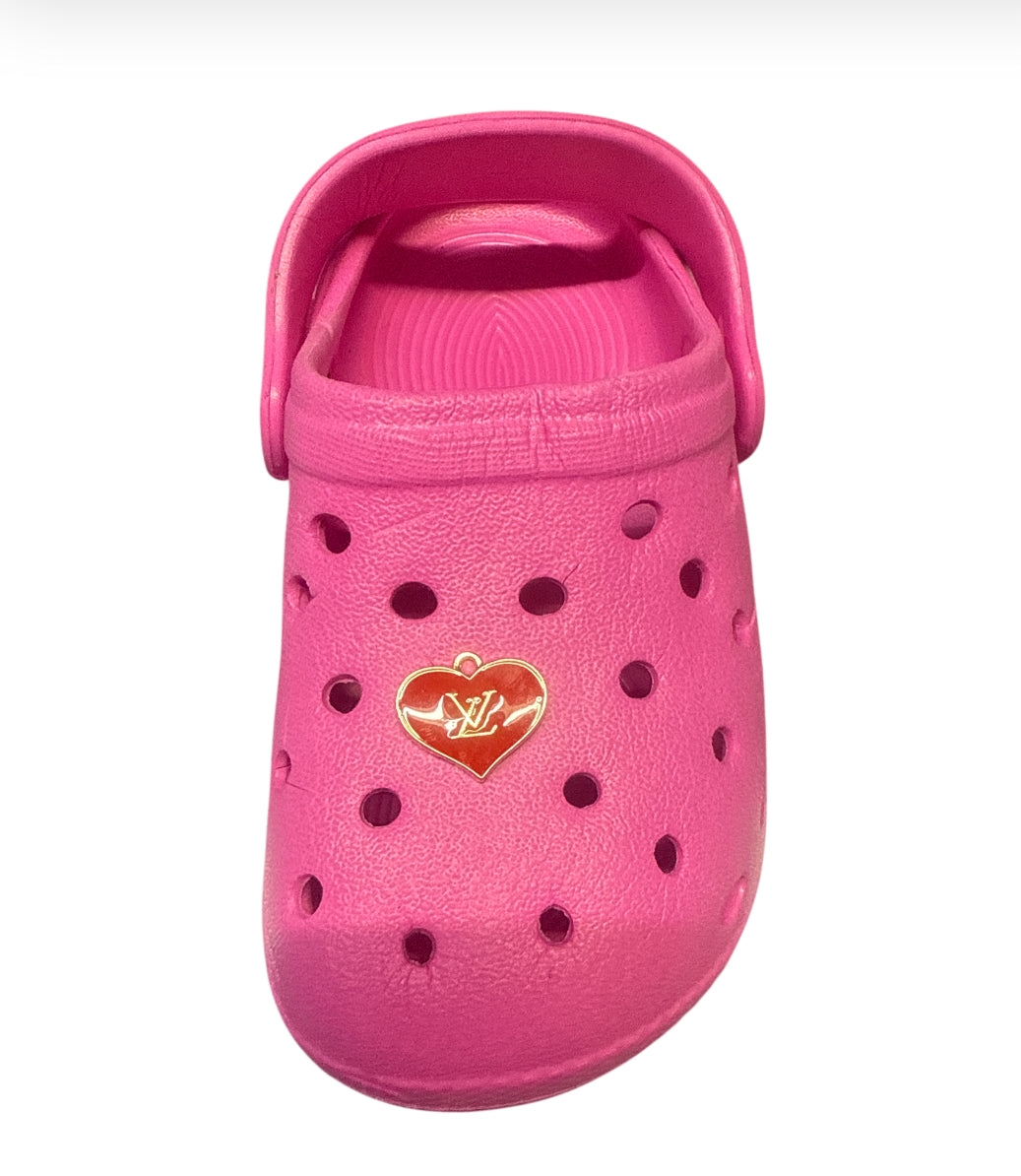 Lv red heart metal Shoe Charm