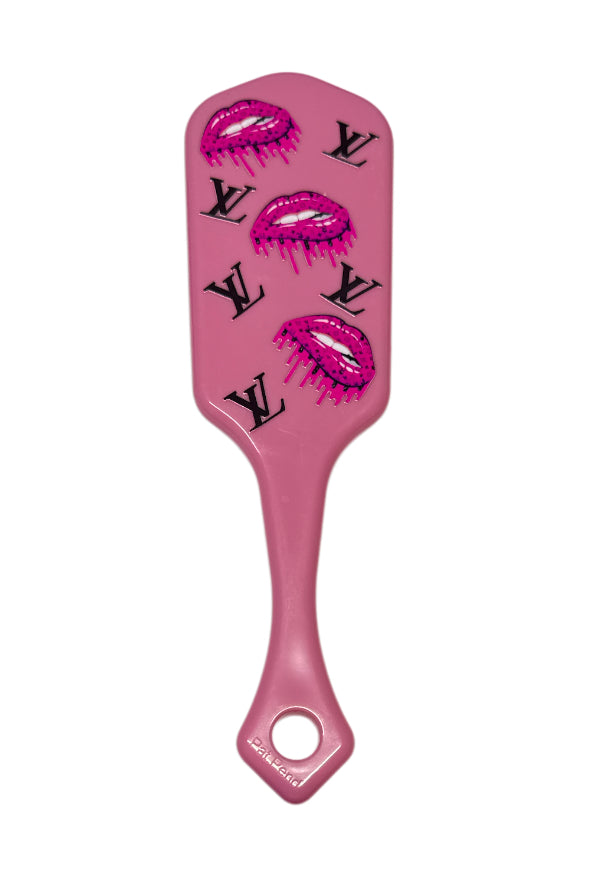 Lv lips pink brush