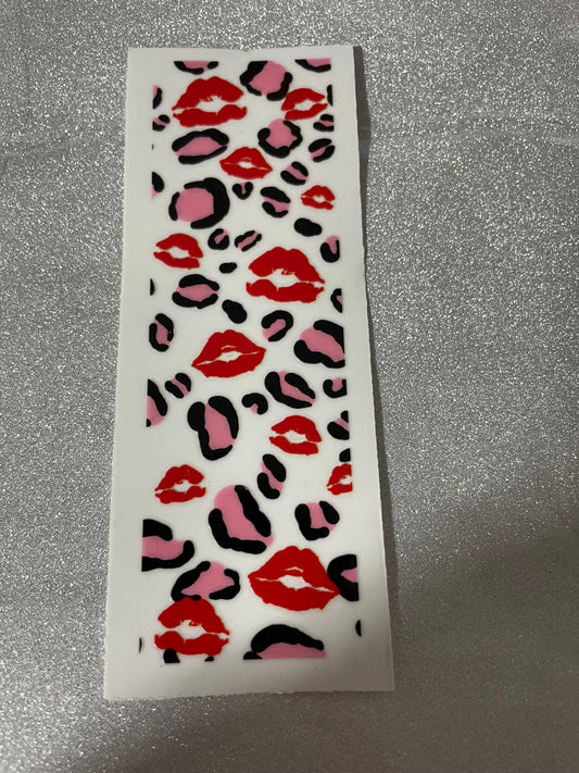 Lips Cheetah Pen Wrap