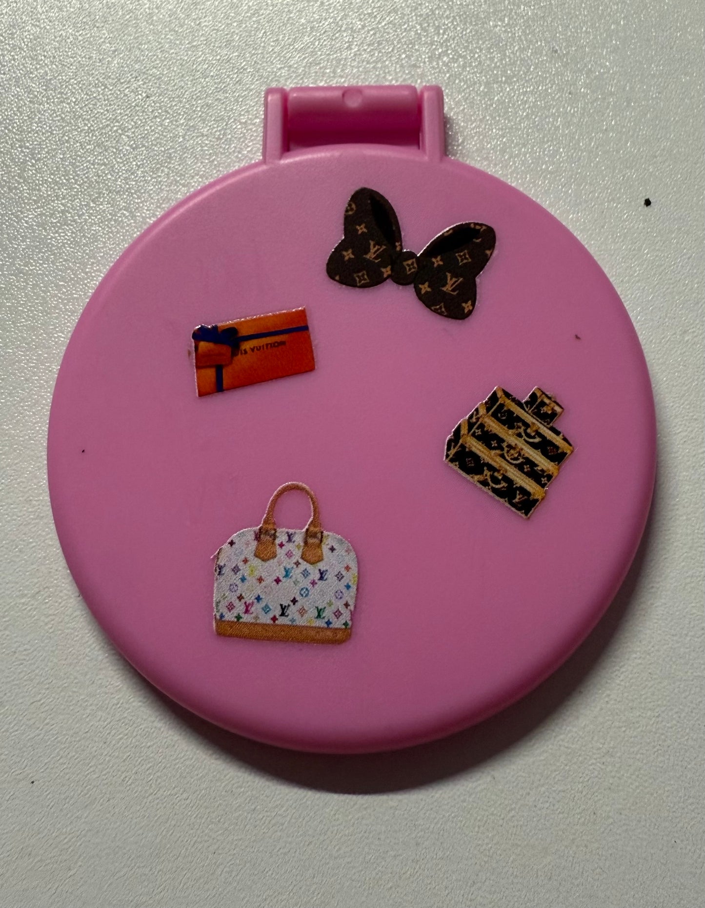 Dressing is a way pocket mirror