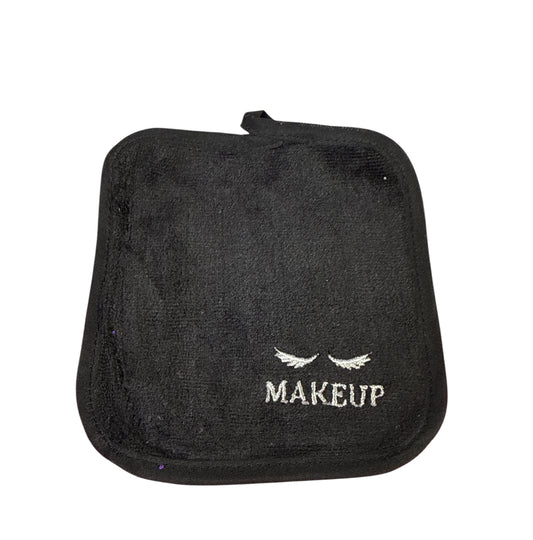 Reusable makeup wipe
