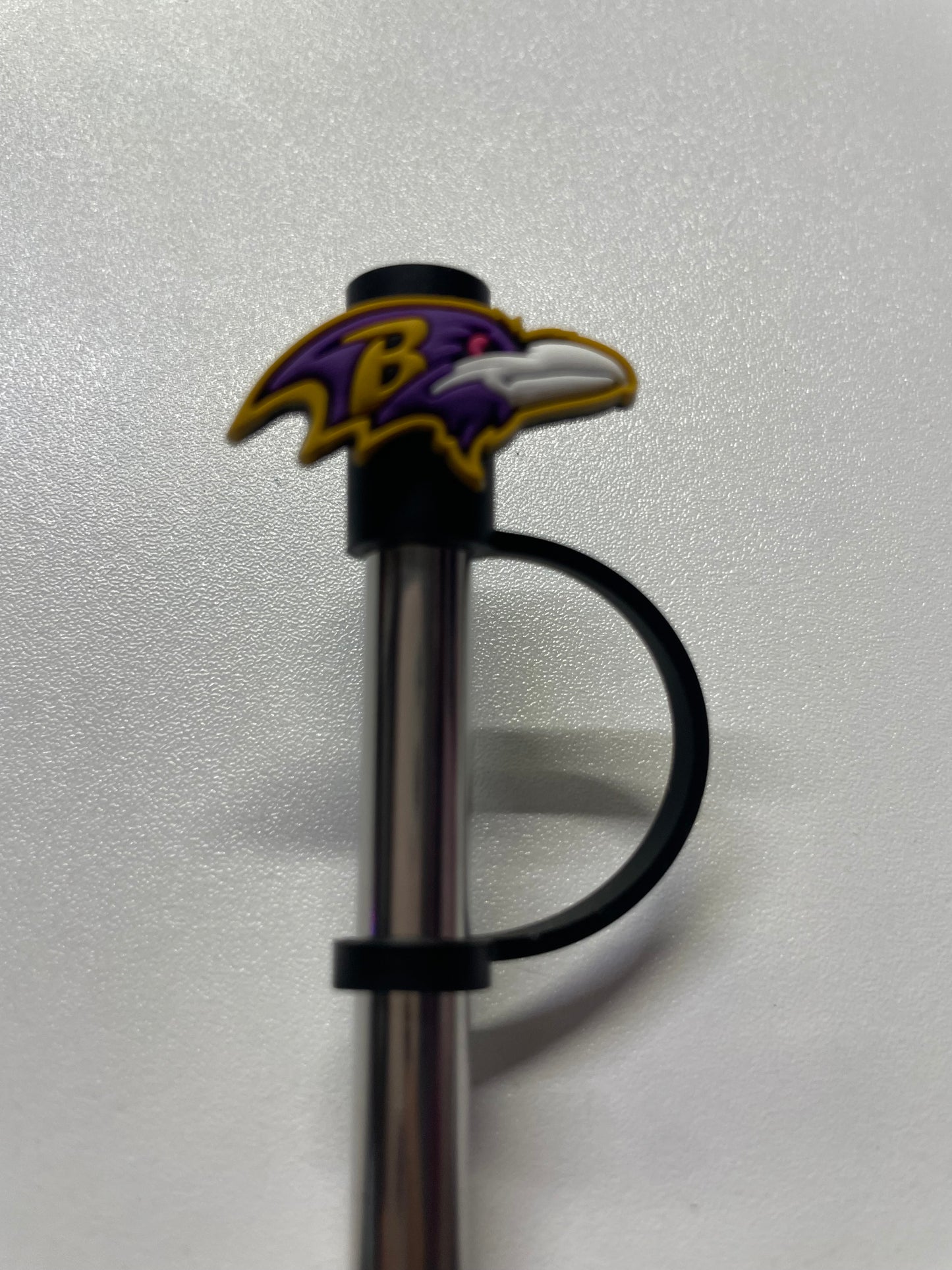 Ravens Straw Topper